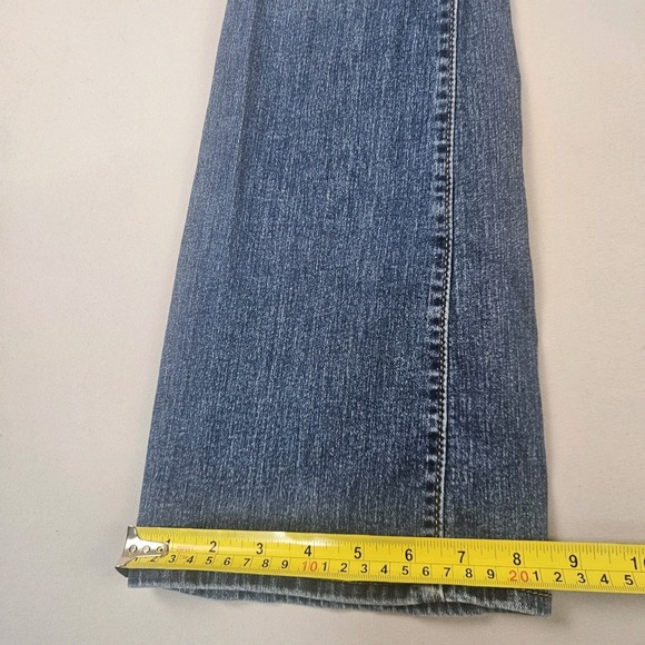 Levi Strauss Signature Modern Bootcut Jeans Womens 12M W31 L32 Stretch Denim - Picture 2 of 11